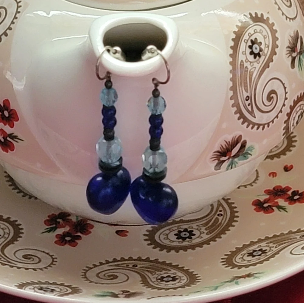 Owen Glass Collection dangle earrings - Picture 4 of 6